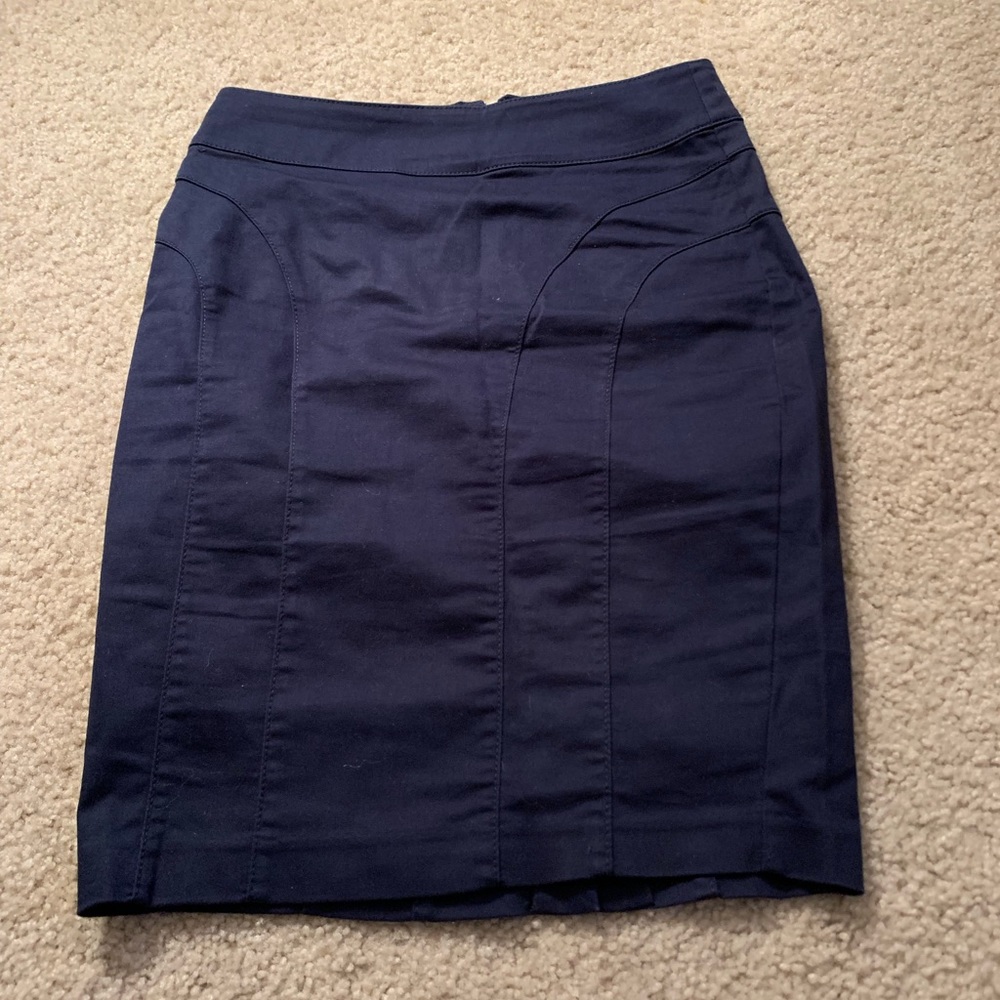 H&M navy blue mid knee skirt size 6